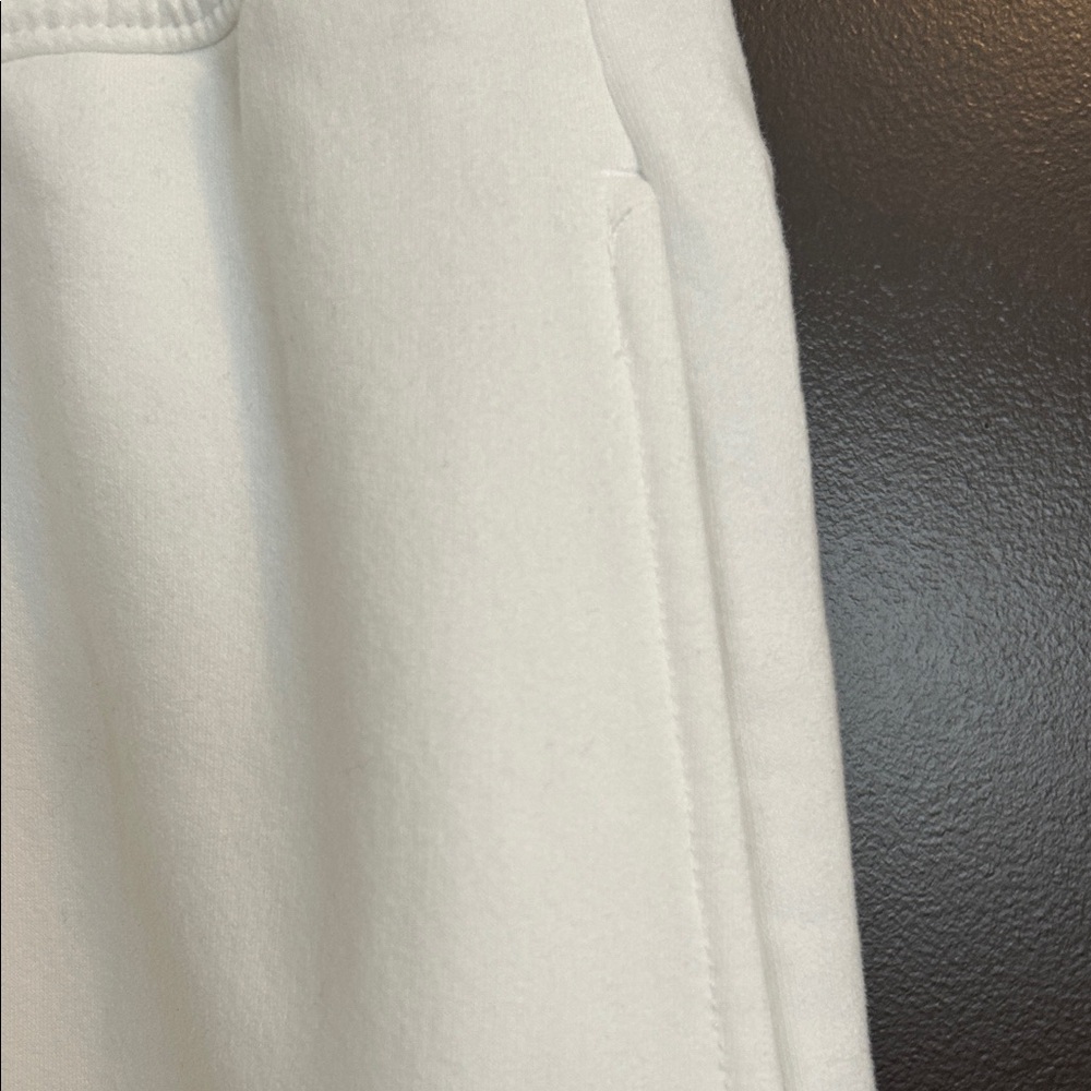 Athleta Forever Fleece Mid Rise Jogger Small. Bright White. NWOT - Picture 7 of 14
